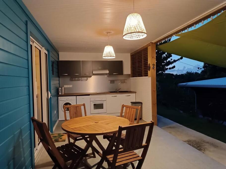 Tukusi Bungalow Le Moule Exterior photo